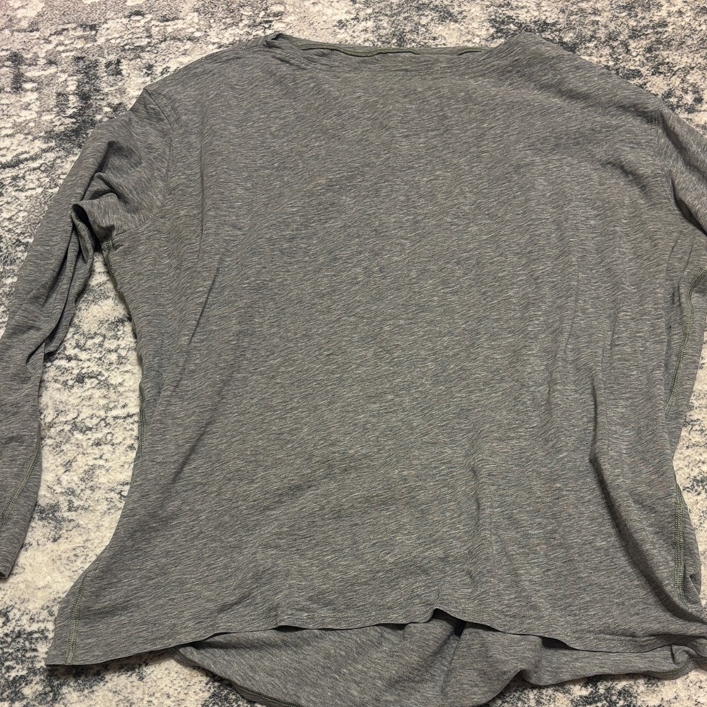 lululemon athletica Gray Long Sleeve Tee